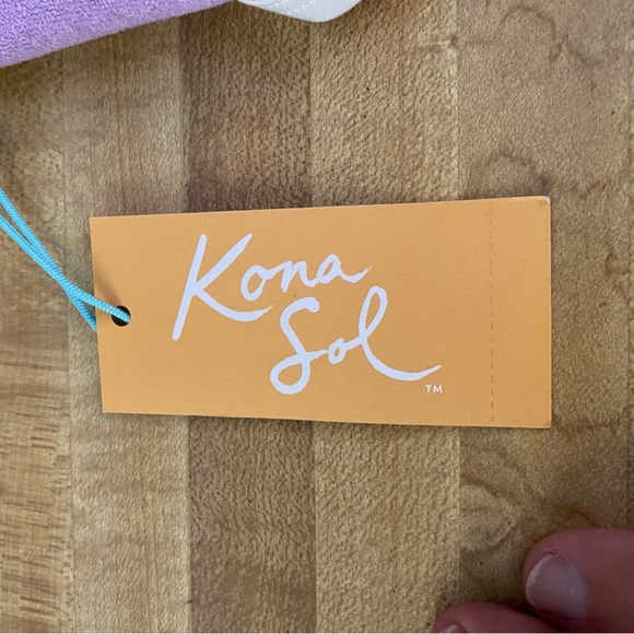 New with Tags Ladies “Kona Sol “ Swim Suit Top. Medium(8-10).Purple.Padded - Picture 7 of 8